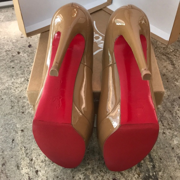 Christian Louboutin Bianca 140 Patent Pump - Picture 5 of 7